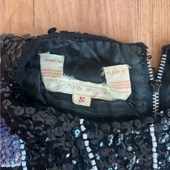 Vintage sequin and beaded top - Picture 3 of 6
